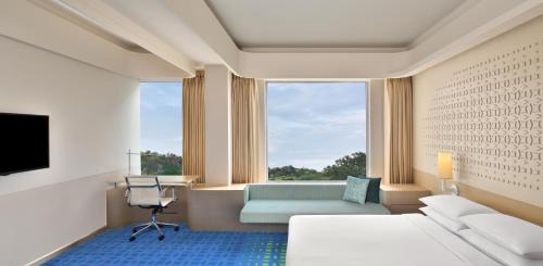 Gachibowli Hotel | Fairfield by Marriott Hyderabad Gachibowli