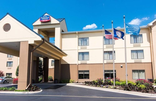 Greenbrier East Hotel | Fairfield Inn and Suites By Marriott Chesapeake