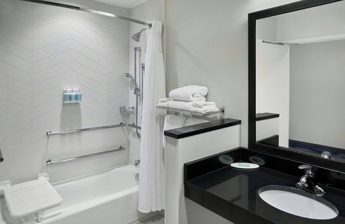 Charlotte Hotel | Fairfield Inn and Suites by Marriott Charlotte Airport