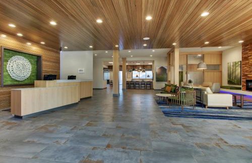 Garden Oaks Hotel | Fairfield Inn and Suites by Marriott Houston Brookhollow