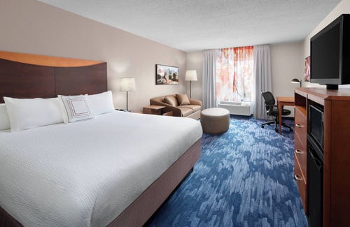 Dupont Hotel | Fairfield Inn and Suites by Marriott Denver Airport