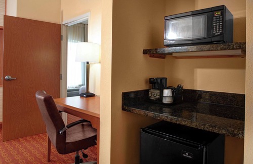 McDonough Hotel | Fairfield Inn and Suites by Marriott Atlanta McDonough