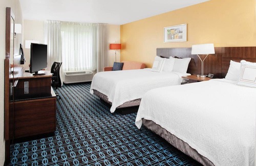 Macon Hotel | Fairfield Inn by Marriott Suites Macon