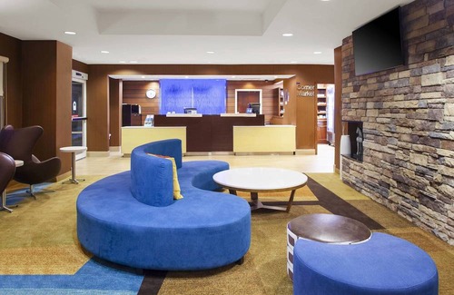 Macon Hotel | Fairfield Inn by Marriott Suites Macon
