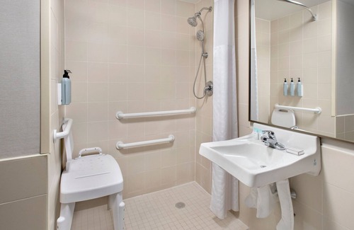 Queens Hotel | Fairfield Inn by Marriott LaGuardia Airport/Flushing