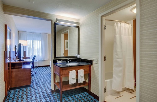 Williston North Hotel | Fairfield Inn by Marriott Burlington Williston