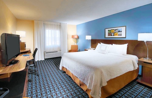 Huntsville Hotel | Fairfield Inn by Marriott Huntsville