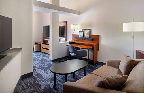 North Charleston Hotel | Fairfield Inn & Suites Charleston North/University Area