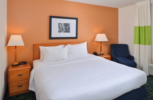 North Charleston Hotel | Fairfield Inn & Suites Charleston North/University Area