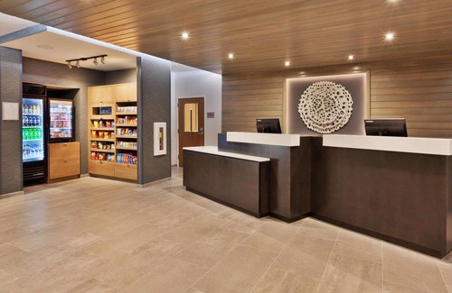 Crestline Heights Hotel | Fairfield Inn & Suites by Marriott Birmingham Colonnade
