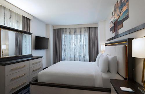 Rainey Street Historic District Hotel | Fairfield Inn & Suites Austin Downtown