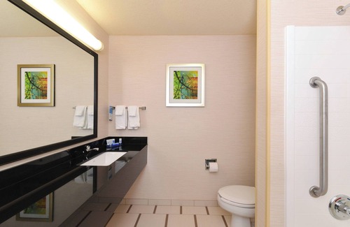 Bloomington Hotel | Fairfield Inn & Suites by Marriott Bloomington