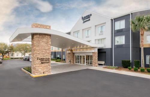 Brunswick Hotel | Fairfield Inn Suites Brunswick