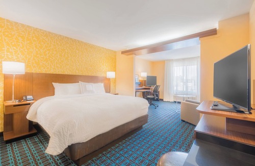 Gaylord Hotel | Fairfield Inn & Suites by Marriott Gaylord