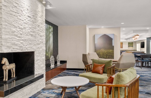 Naperville Hotel | Fairfield Inn & Suites by Marriott Chicago Naperville/Aurora