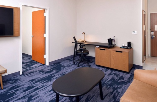 North Arlington Hotel | Fairfield Inn & Suites by Marriott Arlington Six Flags