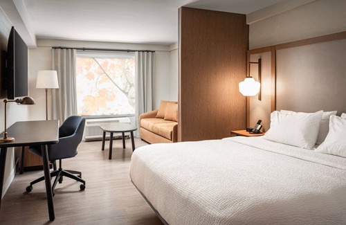Georgetown Hotel | Fairfield Inn & Suites by Marriott Lexington Georgetown