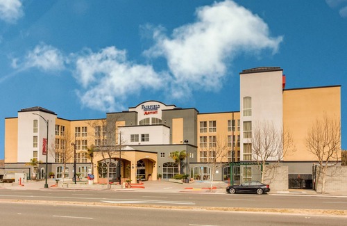 Millbrae Hotel | Fairfield Inn & Suites by Marriott San Francisco Airport