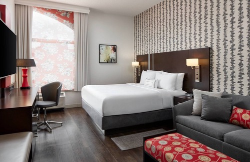 Chinatown Hotel | Fairfield Inn & Suites by Marriott Washington, DC/Downtown
