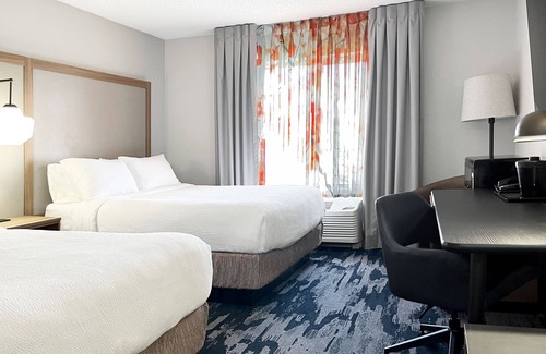 Rogers Hotel | Fairfield Inn & Suites by Marriott Rogers