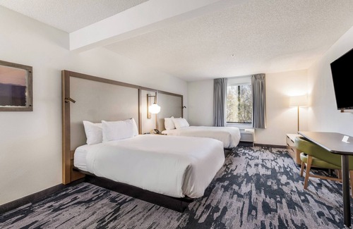 Greensboro Hotel | Fairfield Inn & Suites by Marriott Greensboro Coliseum Area