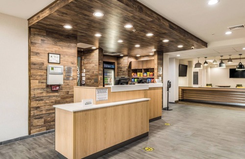 Greensboro Hotel | Fairfield Inn & Suites by Marriott Greensboro Coliseum Area