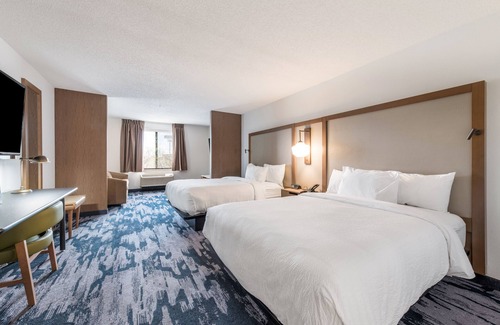 Greensboro Hotel | Fairfield Inn & Suites by Marriott Greensboro Coliseum Area