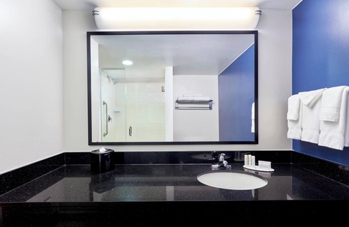 Downtown Indianapolis Hotel | Fairfield Inn & Suites by Marriott Indianapolis Downtown