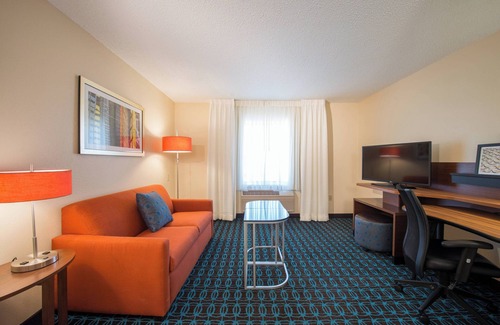 Lewisville Hotel | Fairfield Inn & Suites by Marriott Dallas Lewisville