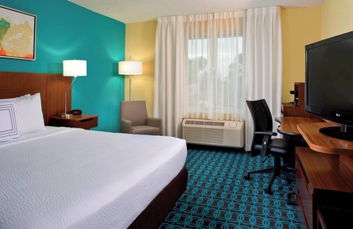 Florida Central Atlantic Coast Hotel | Fairfield Inn & Suites Lake Buena Vista in Marriott Village