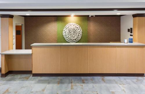 Elizabethtown Hotel | Fairfield Inn & Suites by Marriott Elizabethtown