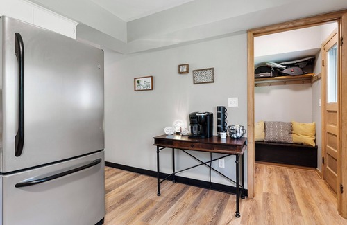Cedarburg Casa | Fairground Flat - Cedarburg 3 bedroom home!