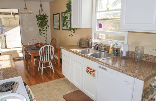 Woolen Mills Casa | Fairhaven Guesthouse