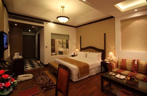 Sat Bari Hotel | FAIRLIE HOTEL&RESORTS