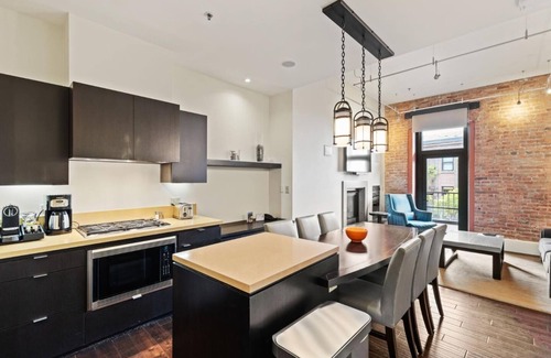 Russian Hill Apartamento | Fairmont Heritage Ghirardelli Square - 1 Bedroom 1 Bath