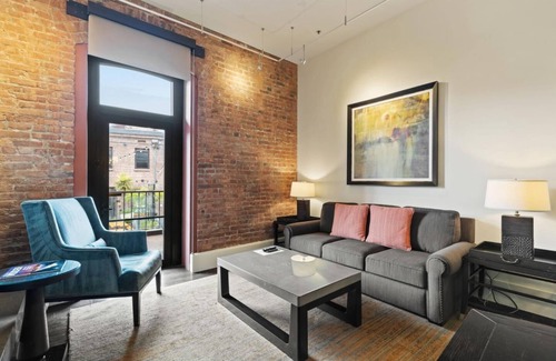 Russian Hill Apartamento | Fairmont Heritage Ghirardelli Square - 1 Bedroom 1 Bath