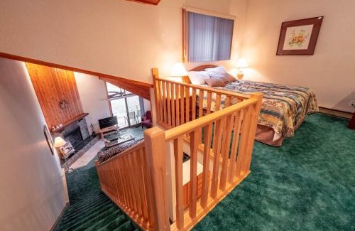 East Kootenay Hotel | Fairmont Hot Springs Resort