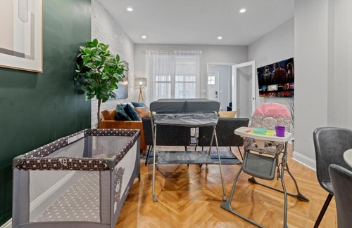 Fairmount Casa | Fairmount Big Backyard Kid Friendly Game House