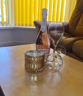 Newport Casa | Fairoak Lodge