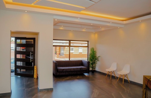 Goodwood Cabina | FAIRSTAY LODGE- SELF CATERING ACCOMMODATION IN PAROW CAPE TOWN