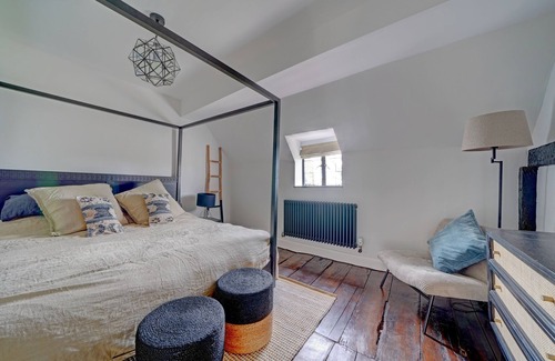 Barnt Green Otro | Fairview Cottage - Luxury English Country Cottage with Hot Tub & Pizza Oven