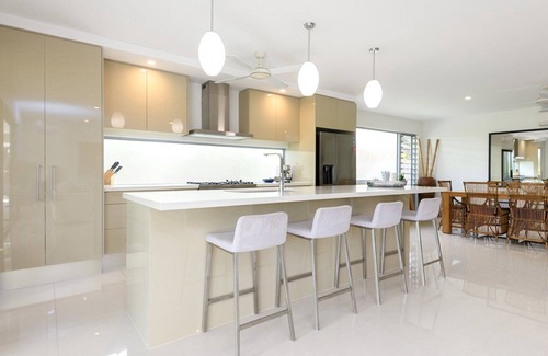 Douglas Shire Casa | Fairway Breeze | A Tropical Oasis with Heated Pool