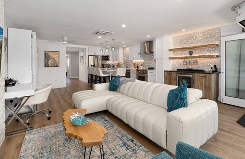 Carlsbad Condominio | Fairway Haven-Fall Golf Getaway - Gorgeous Condo with AC, Pool, 30 Night Min