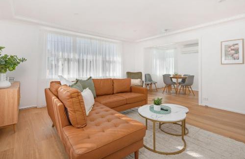 Batemans Bay Casa | Fairways 14 - spacious home in town centre