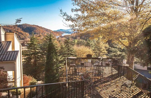 Lake Lure Complejo | Fairways of the Mountains