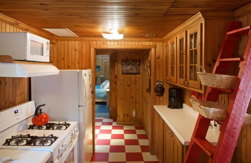 Intervale Cabina | Cuento de hadas cabaña en las montañas blancas, Encanto histórico "Dundee Lodge" - para 5-6