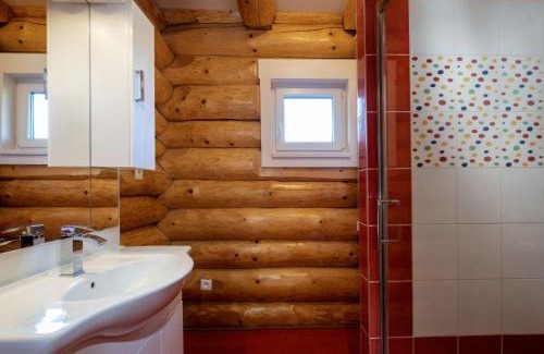 Velky Slavkov Casa | FAIRYTAIL sk