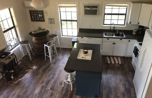 Greenwood Springs Cabina | Fairytale Forest River Cabin