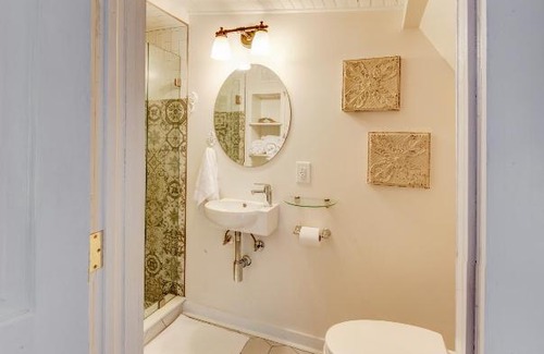 Belmont Casa | Fairytale Loft Suite 1 bed, 1 bath Luxury Apartment in Downtown Belmont