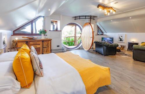 Romford Chalet De Esquí | Fairytale Staycation - Near London by Damask Homes